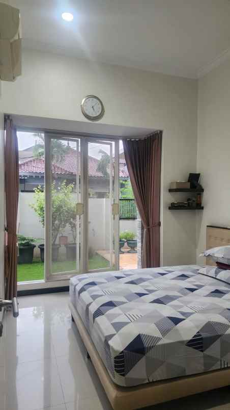 dijual rumah dharmahusada