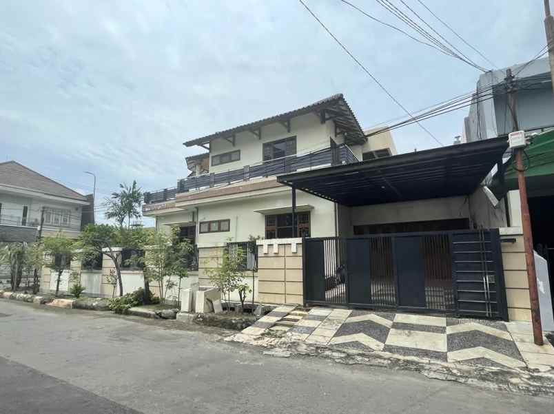 dijual rumah dharmahusada indah tengah