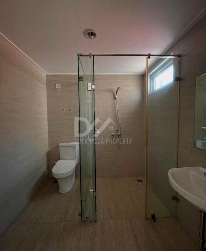 dijual rumah di kebayoran bintaro