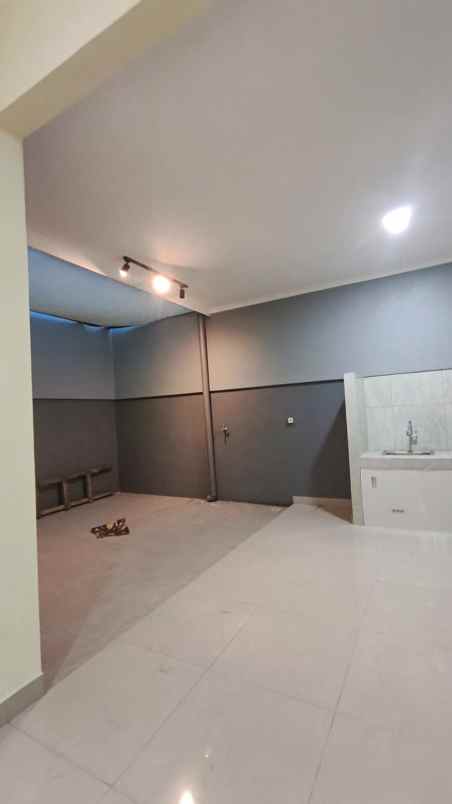 dijual rumah di perumahan taman harapan baru bekasi