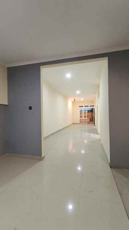 dijual rumah di perumahan taman harapan baru bekasi