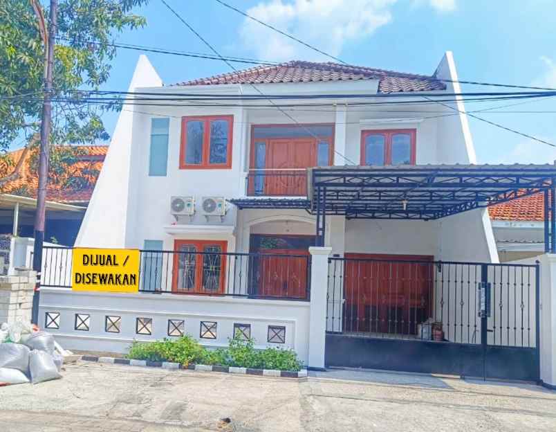 dijual rumah dukuh kupang timur sawahan