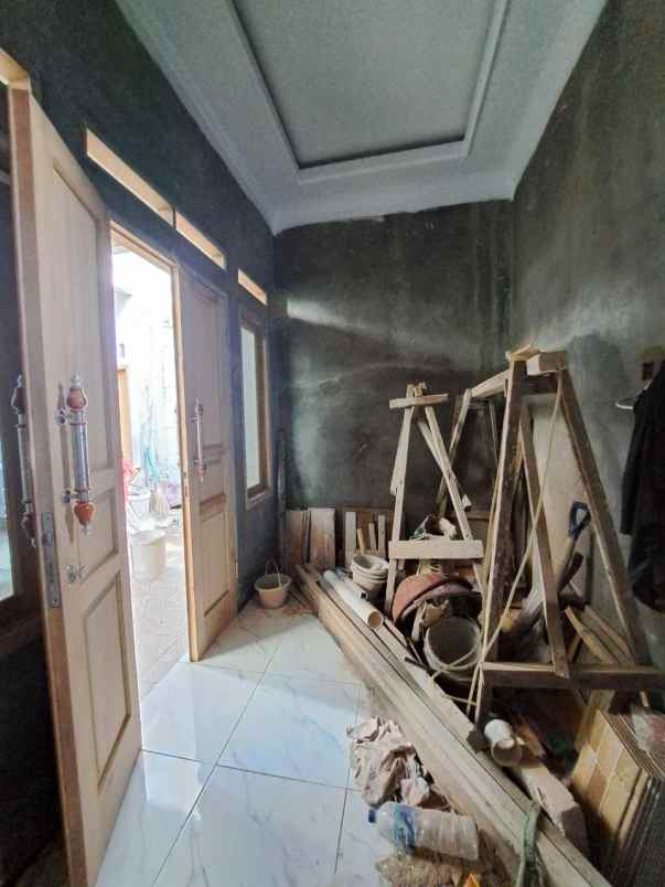 dijual rumah duren sawit