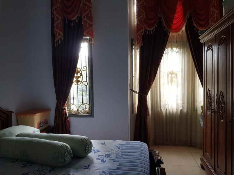 dijual rumah elit lokasi strategis jakarta timur