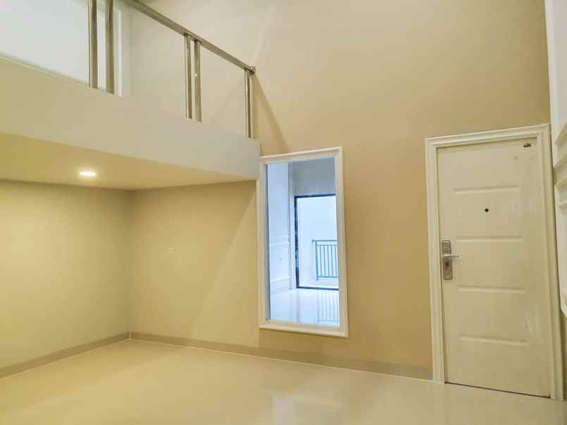 dijual rumah gading griya