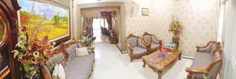 dijual rumah gayungsari timur