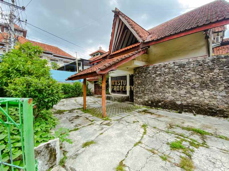 dijual rumah gedong tengen kota