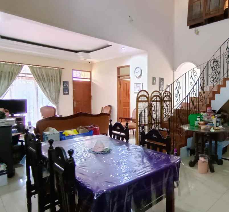 dijual rumah gegerkalong