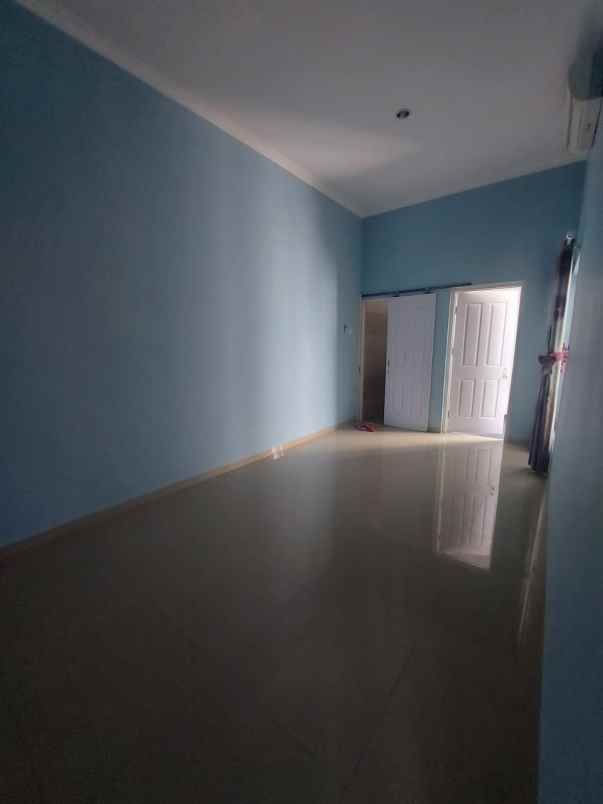 dijual rumah grafika