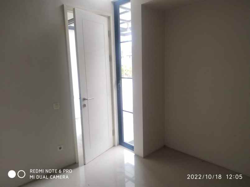 dijual rumah grand sunrise