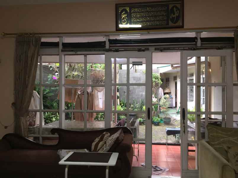 dijual rumah guntur sari rajamantri