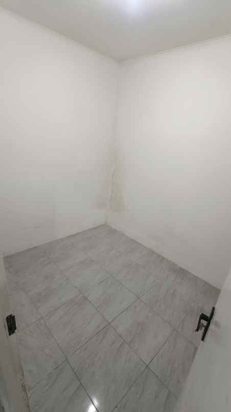 dijual rumah harvest city cluster