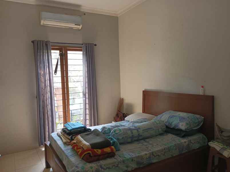 dijual rumah jagakarsa