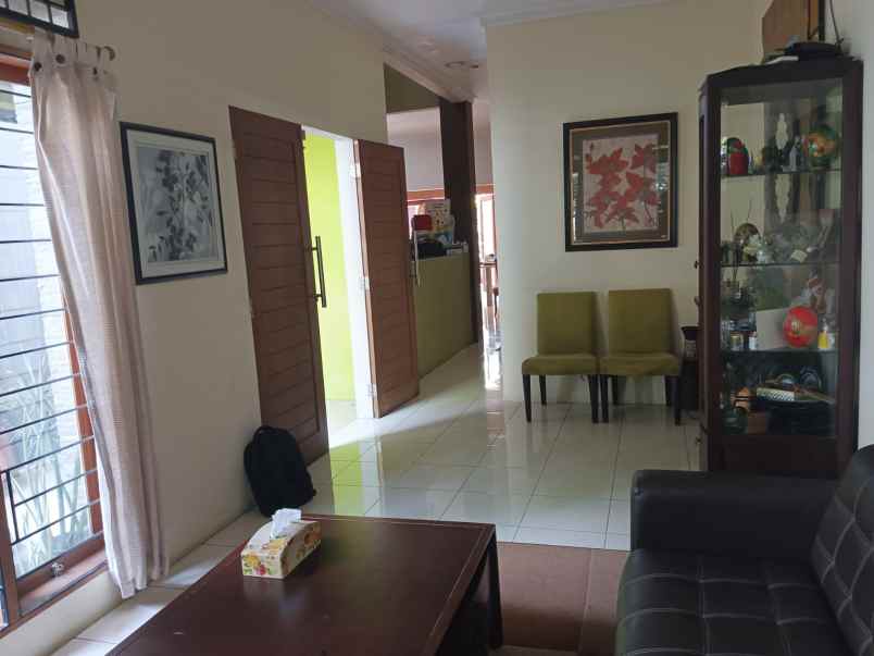 dijual rumah jagakarsa