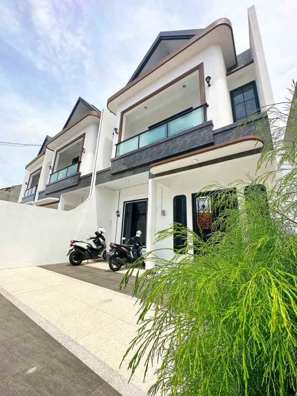 dijual rumah jagakarsa