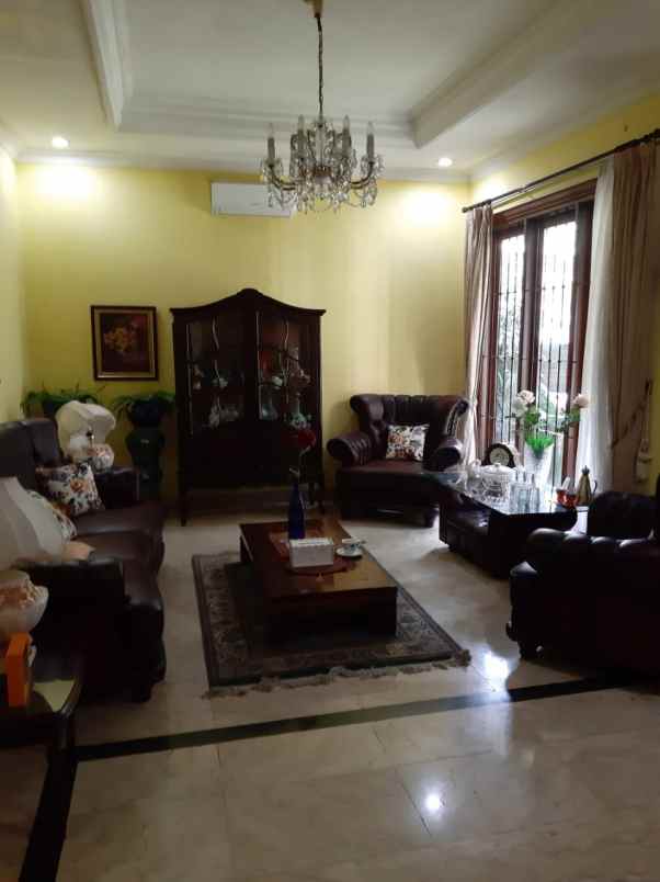 dijual rumah jagakarsa jakarta selatan