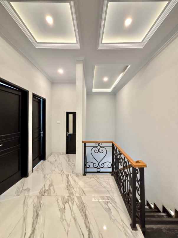 dijual rumah jagakarsa jakarta selatan