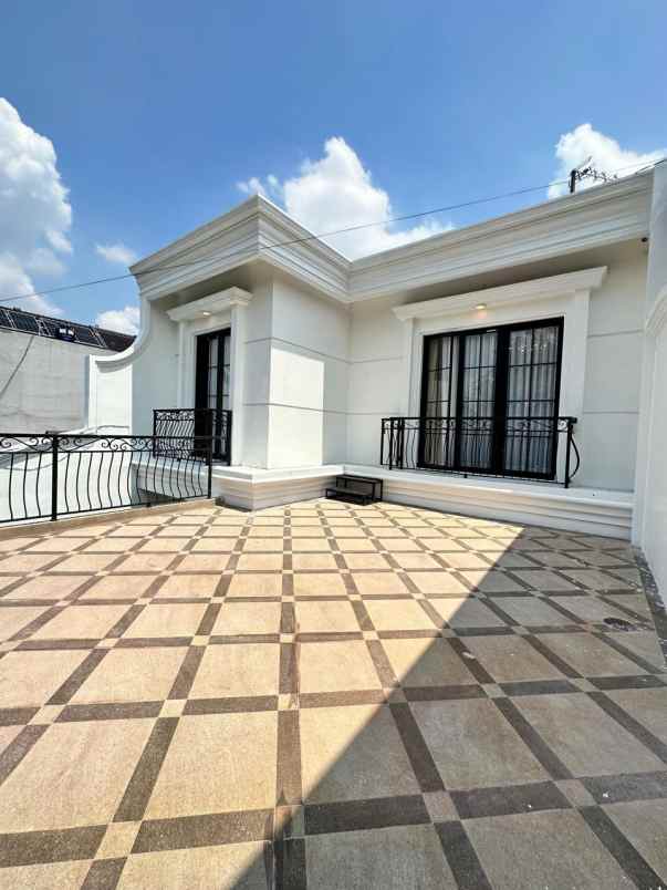 dijual rumah jagakarsa jakarta selatan