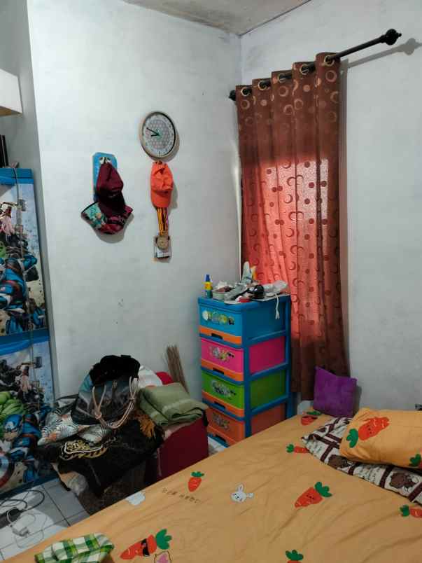 dijual rumah jalan ibu ganirah