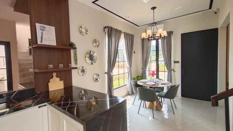 dijual rumah jalan jampang batik signature