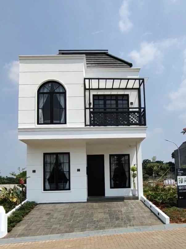 dijual rumah jalan jampang batik signature