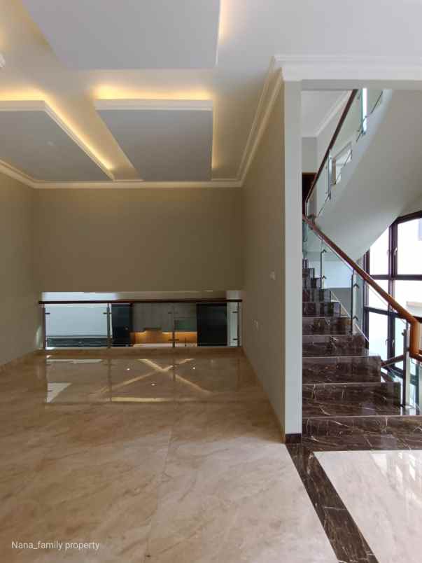 dijual rumah jalan raya pesanggrahan