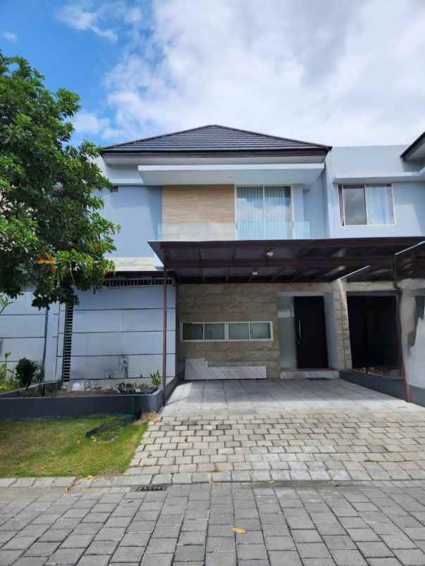 dijual rumah jalan raya sambikerep