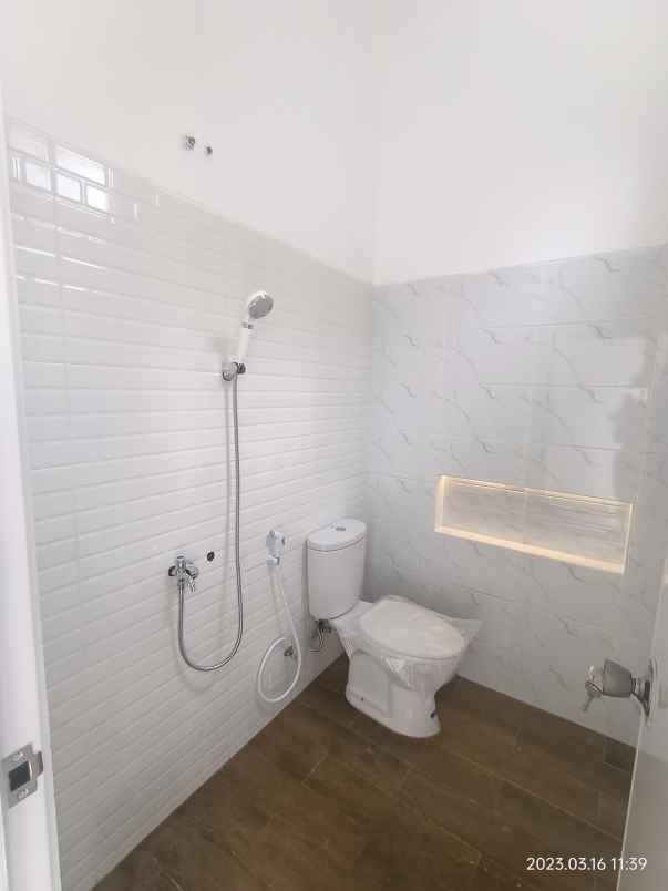 dijual rumah jalan turonggo timur