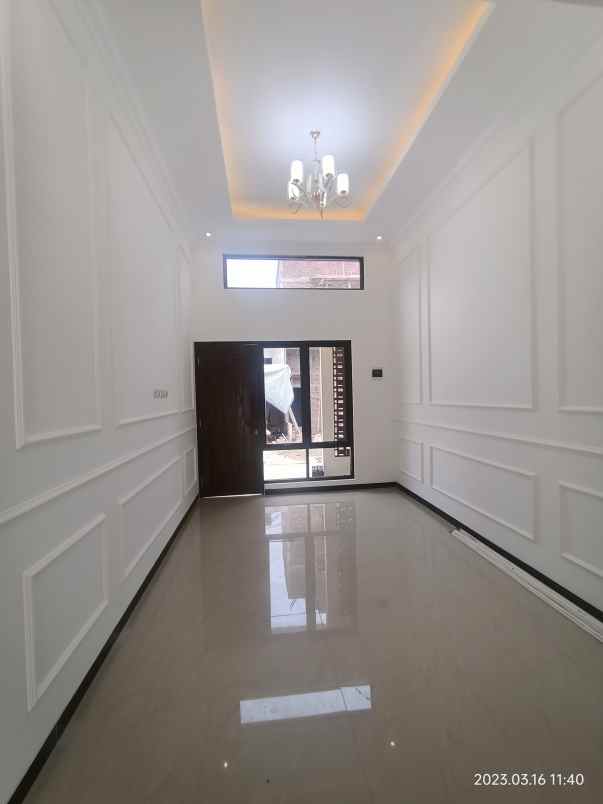 dijual rumah jalan turonggo timur