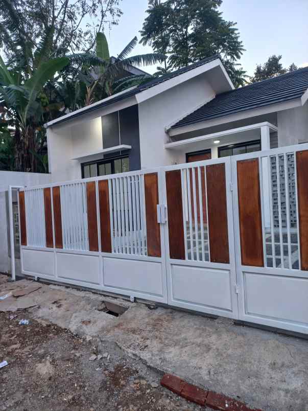 dijual rumah jatihandap cicaheum bandung