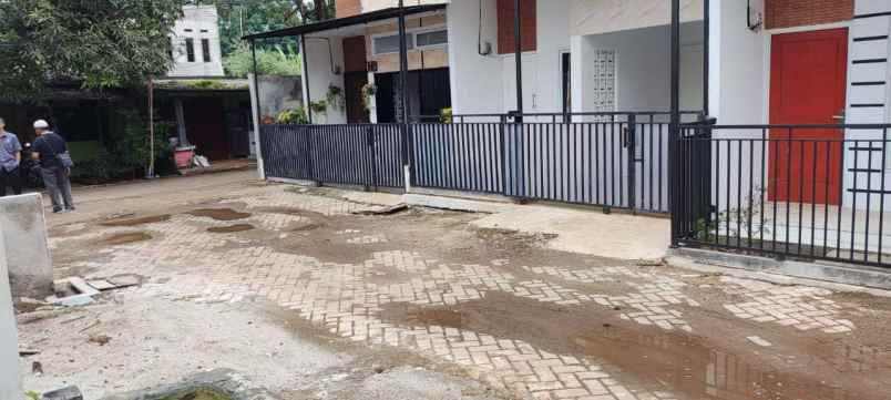 dijual rumah jatisari village