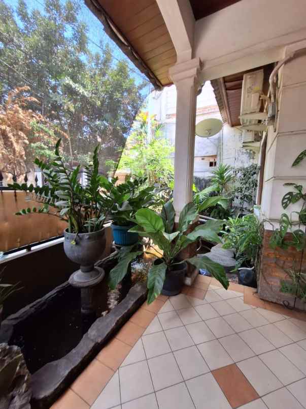 dijual rumah jatiwaringin