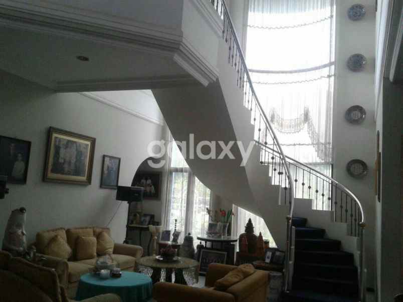 dijual rumah jemursari selatan