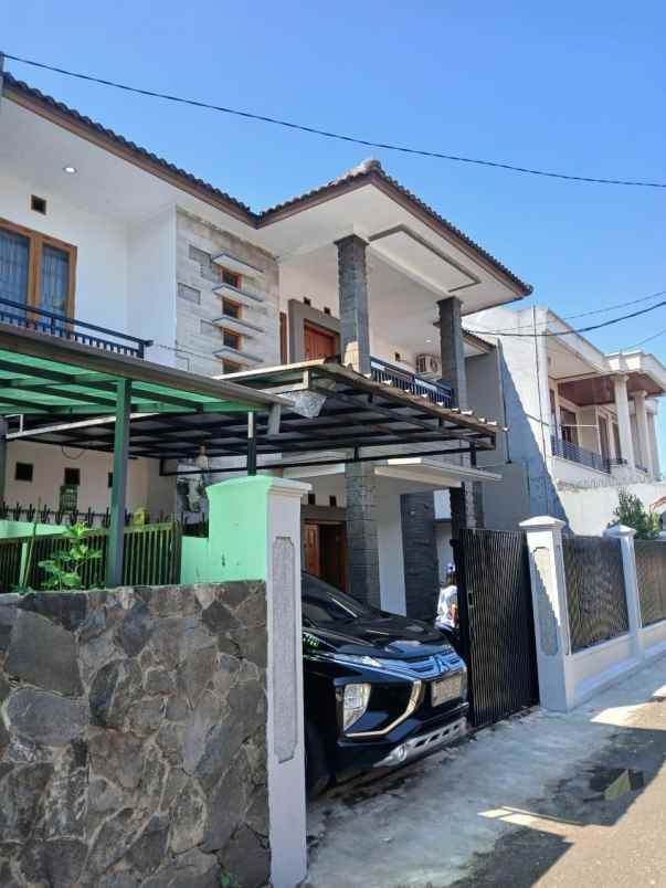 dijual rumah jl bahagia margacinta ciwastra