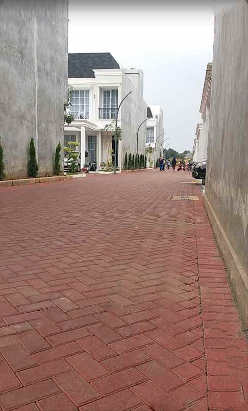 dijual rumah jl bambu apus cipayung