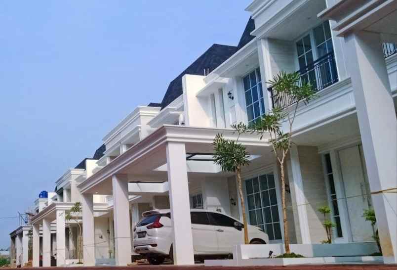 dijual rumah jl bambu apus cipayung