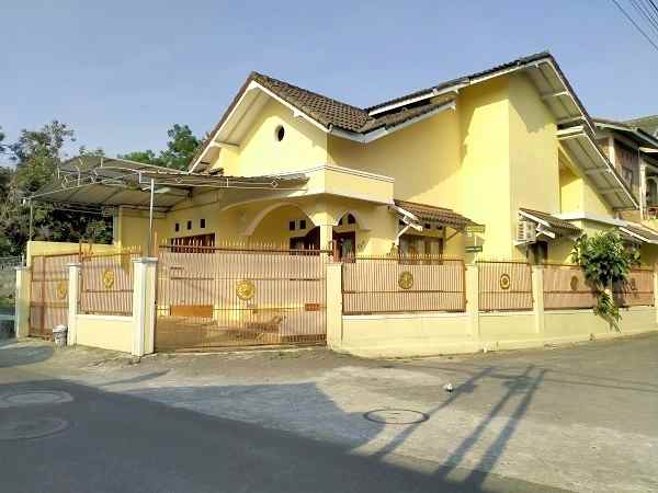 dijual rumah jl banteng utama sariharjo