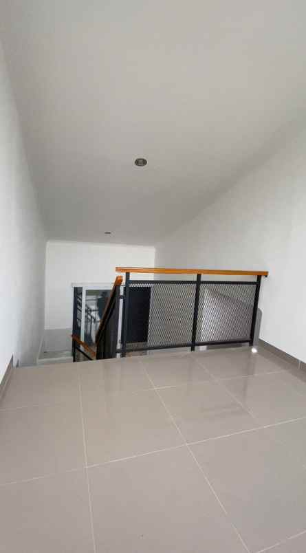dijual rumah jl batas mustikasari kec
