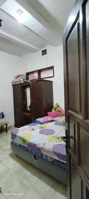 dijual rumah jl binong jati gatot