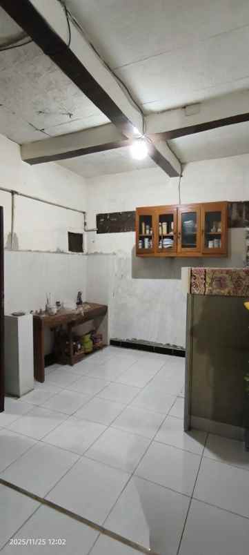 dijual rumah jl binong jati gatot