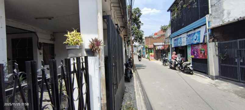 dijual rumah jl binong jati gatot