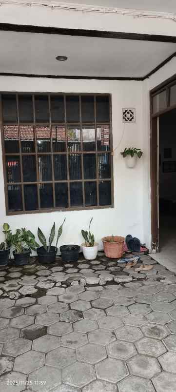 dijual rumah jl binong jati gatot