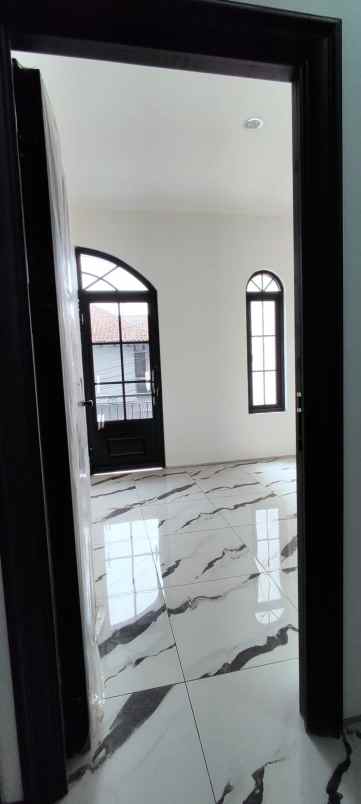 dijual rumah jl dago
