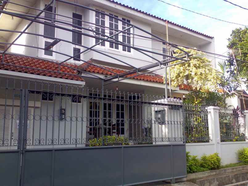 dijual rumah jl damarsari ii pasar minggu