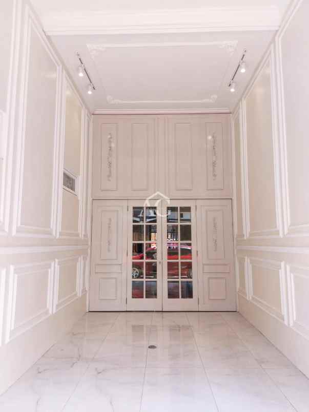 dijual rumah jl gor ragil regency indah