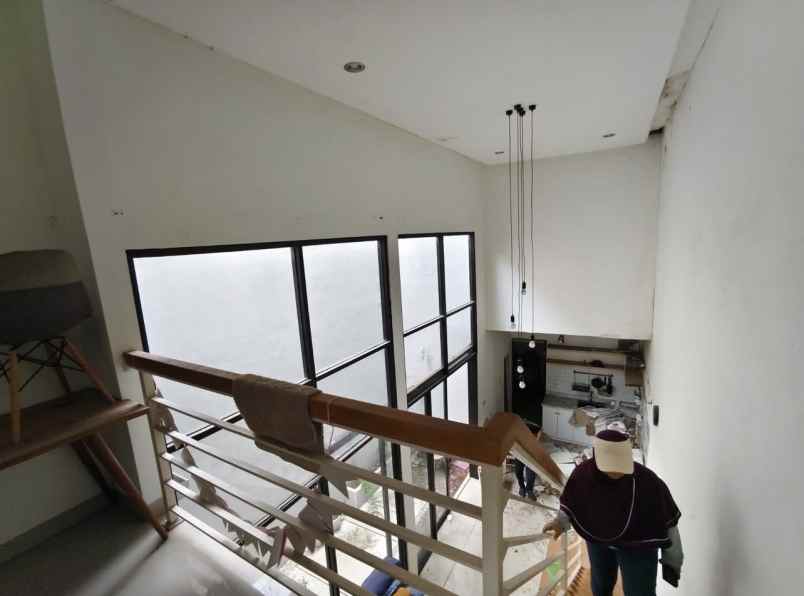 dijual rumah jl gunung anyar tambak kec