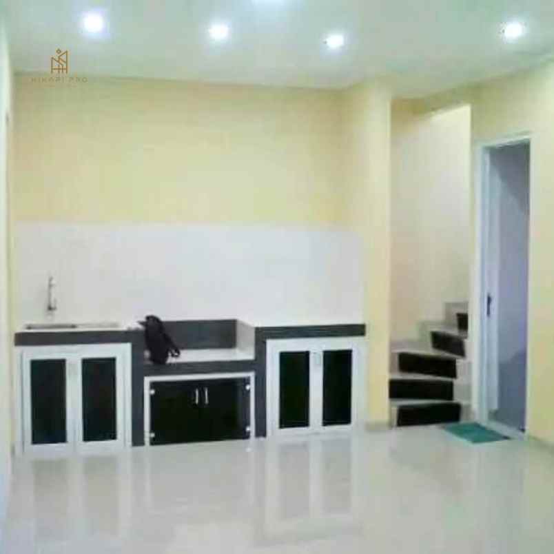 dijual rumah jl gunung batu kel