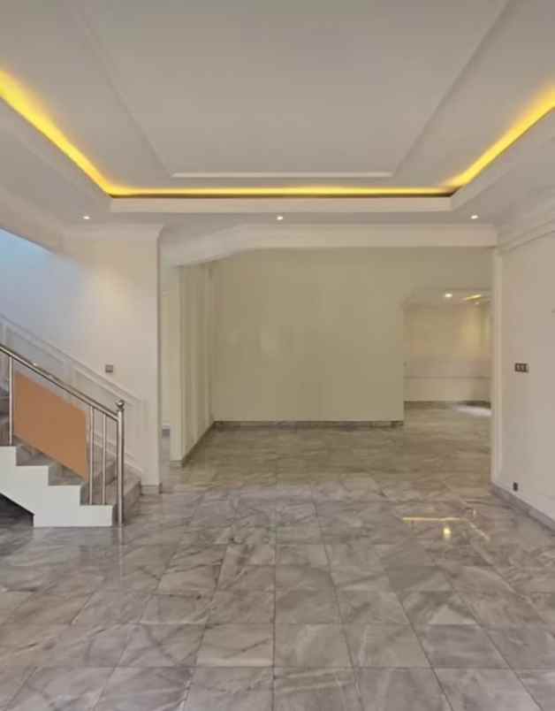 dijual rumah jl komplek abadi pondok