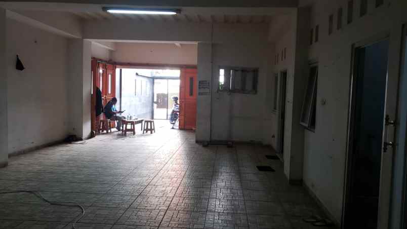 dijual rumah jl kramat kenari kecamatan