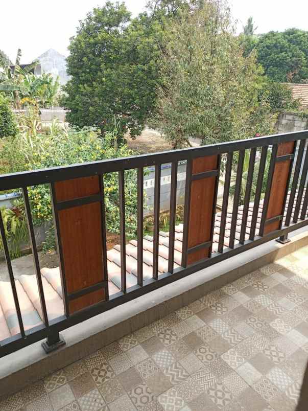 dijual rumah jl leuwinanggung
